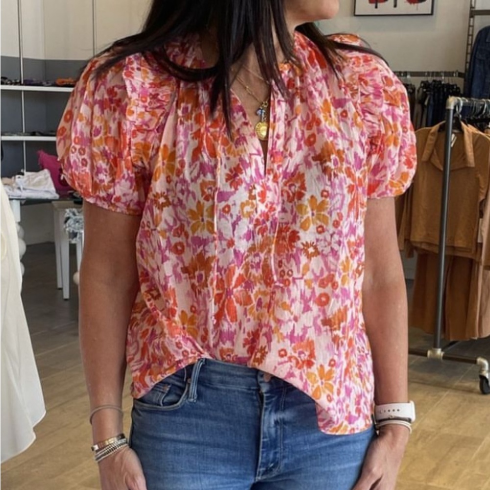 Gorgeous, NWT summery blouse